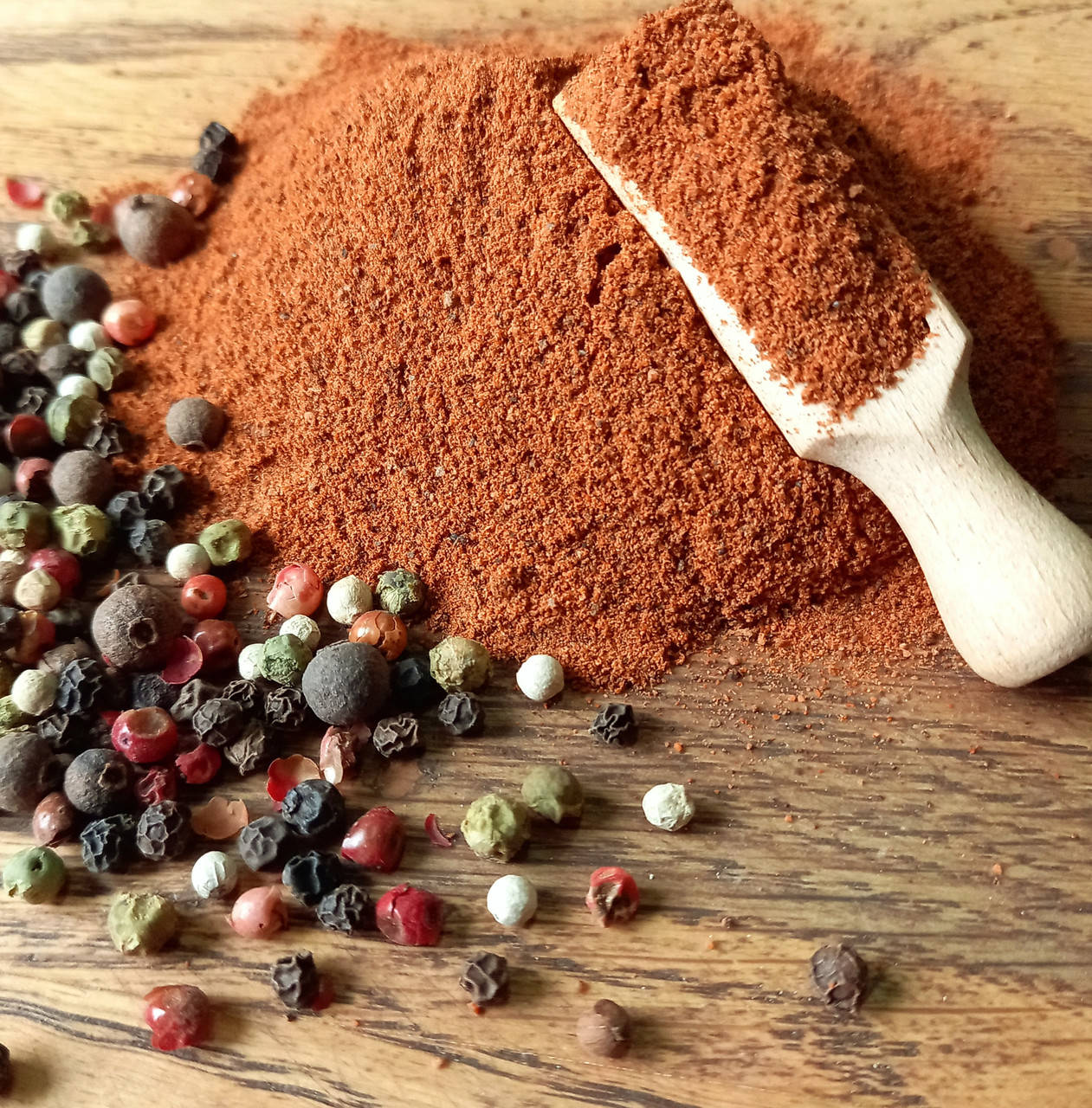 

Суміш 5-ти перців мелений (зелений, рожевий, білий, чорний, духмяний)