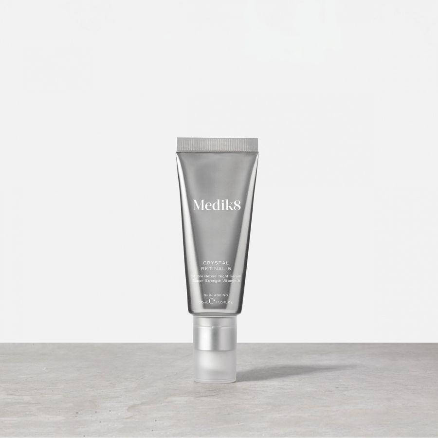 

Ночная крем-сыворотка с ретиналем 0,06% - Medik8 Crystal Retinal 6 30ml