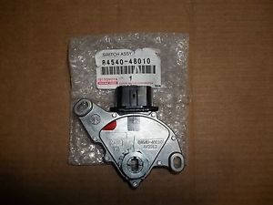 

Датчик положения АКПП Toyota Camry 84540-48010 ACV40
