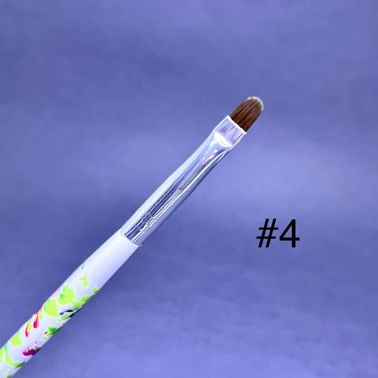 

Кисть овальная для геля №4 белая