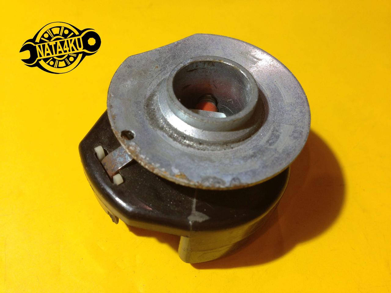 

Бегунок распределителя зажигания Audi 200/5000 1983 - 1988 1234332380 Bosch