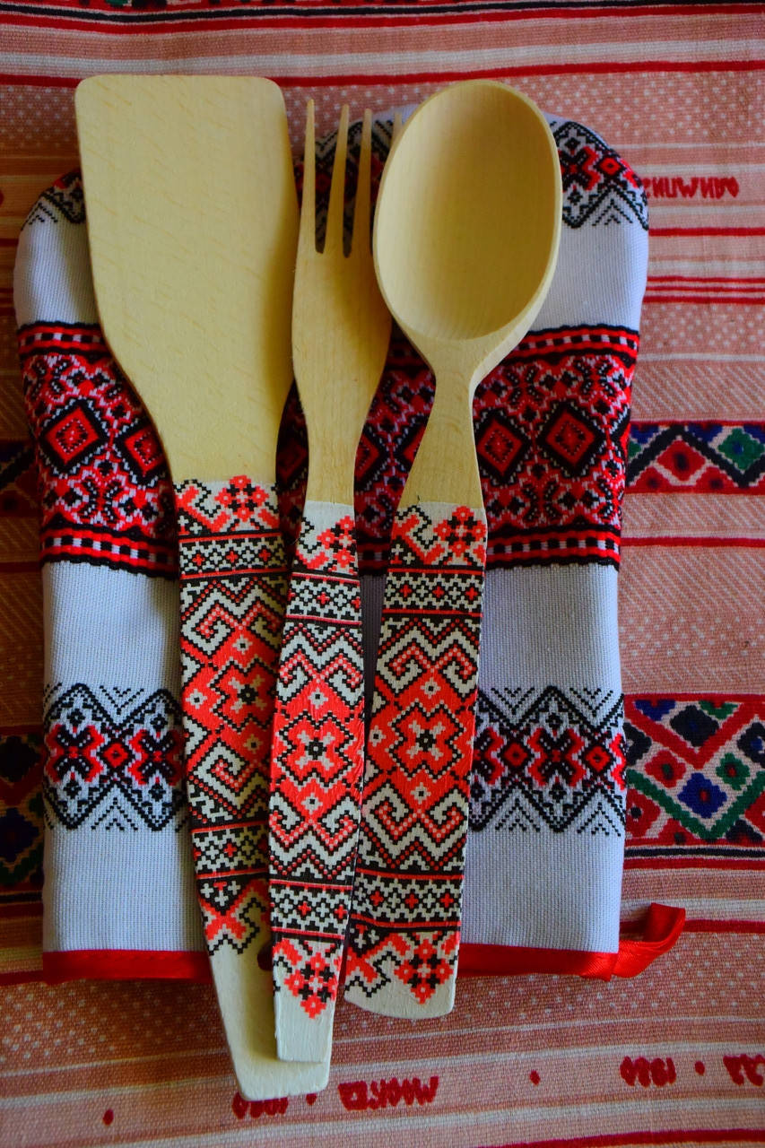 

Кухонний набір (Рукавиця-прихватка з дерев'яною ложкою, виделкою та лопаткою)