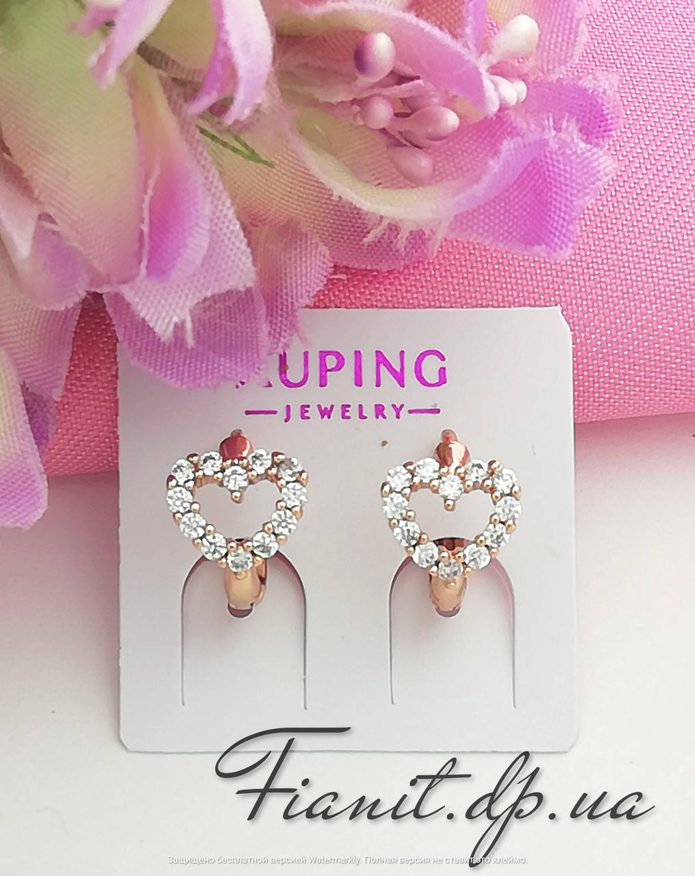 

Детские серьги сердечки Xuping с белыми фианитами медицинское золото
