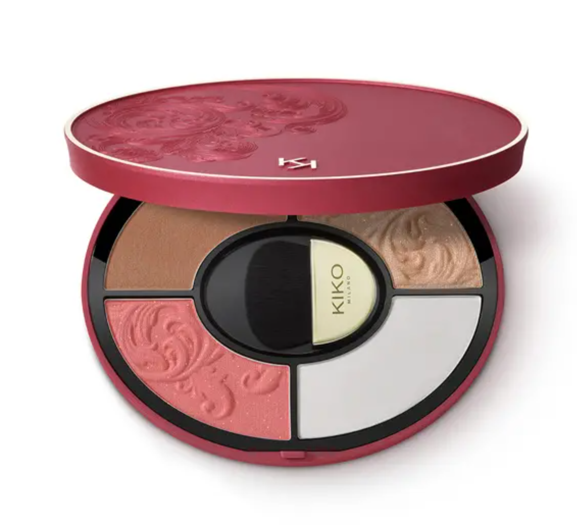

Палитра для лица A Holiday Fable Dreams Come True Face Palette Kiko