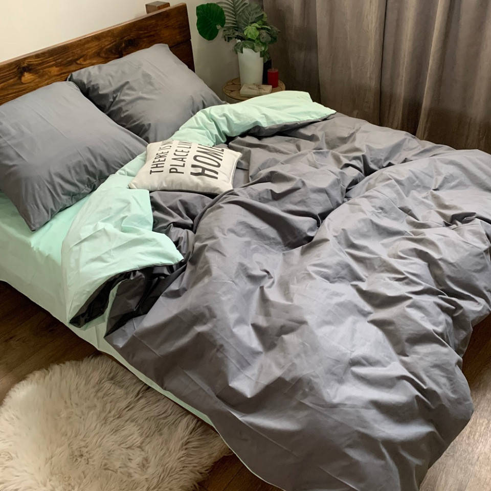 

Семейное постельное белье "Ranforce" серо-мятное