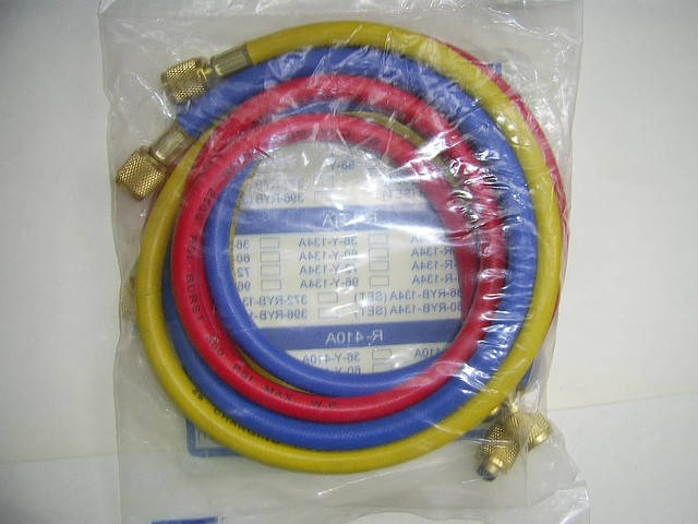 

Шланг заправочный для фреона 1,5м (3 шт) 1/4"-1/4"