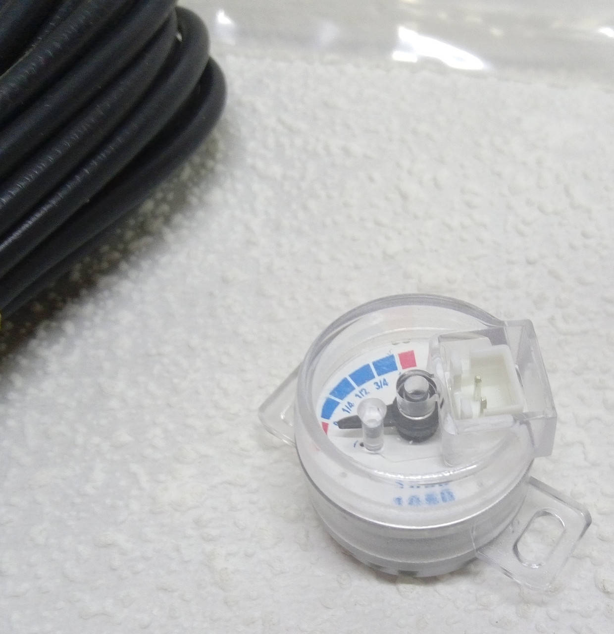 

Датчик уровня газа в баллоне 50кОм с проводкой