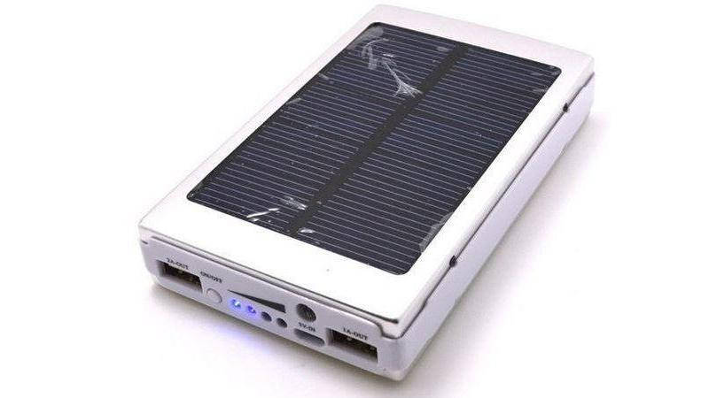

Внешняя портативная батарея Power Bank Solar PB 20000 New на солнечной батарее Серебро