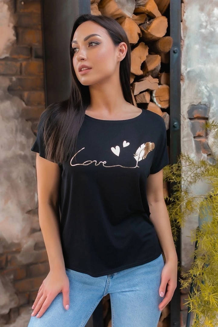 

Женская футболка турецкая. Размер универсал 48-54, Черный