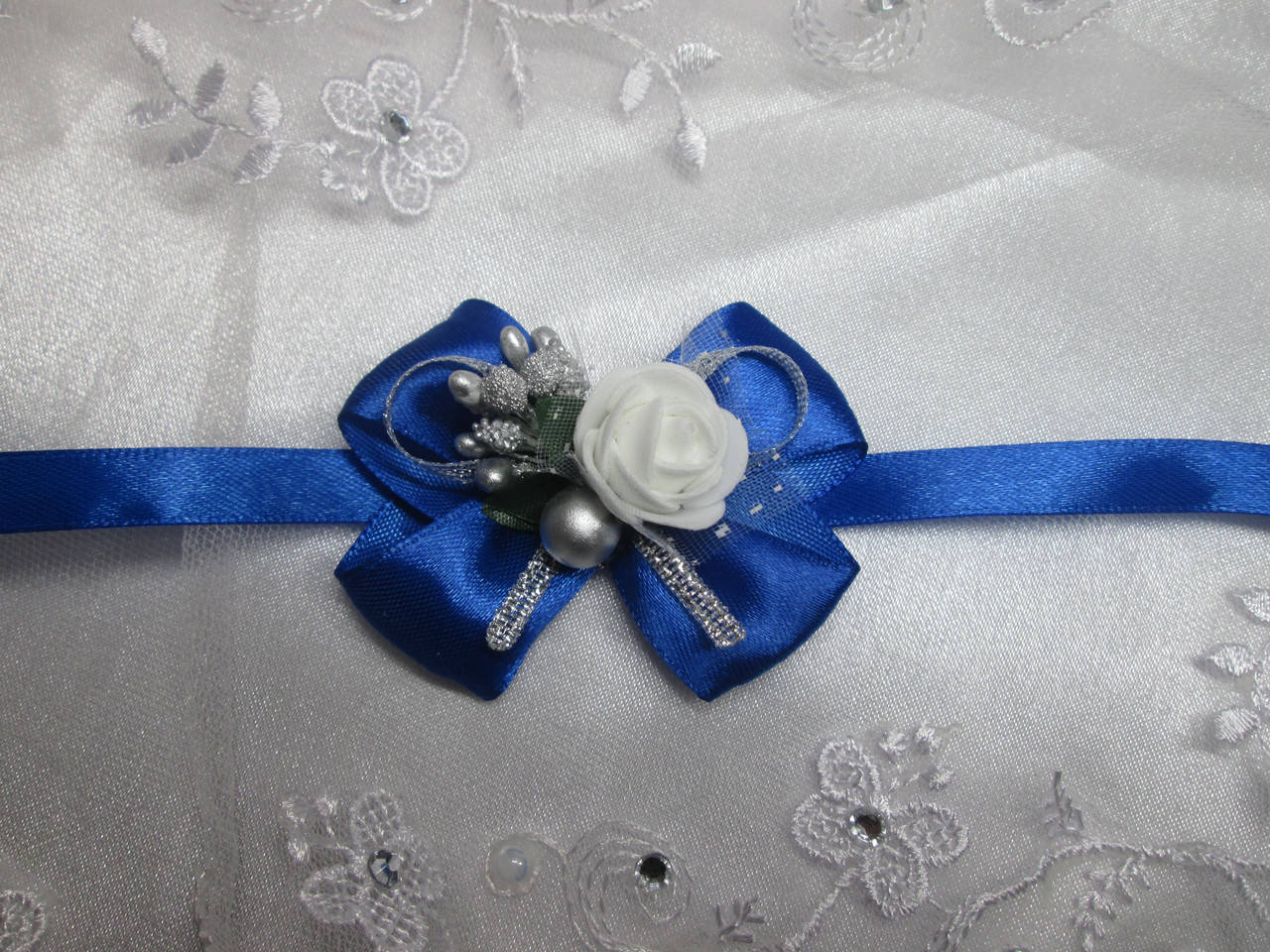 

Бутоньерка бутоньерки Бутоньєрки-браслет на руку 5 на 7 см, синій+срібний