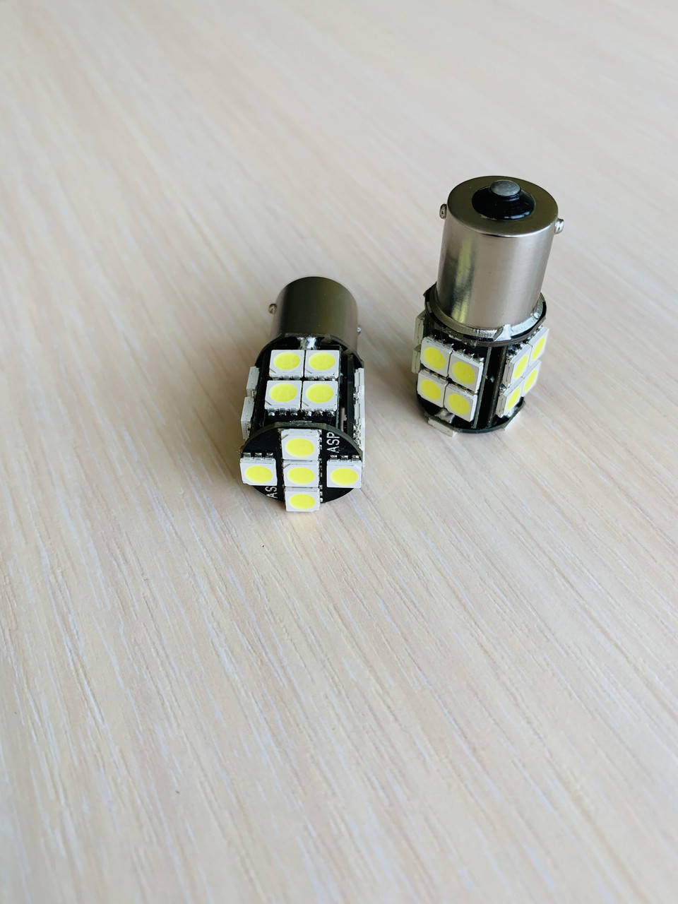 

Led лампа заднего хода ДХО габарит 1156 P21W BA15S белый 550lm 12V