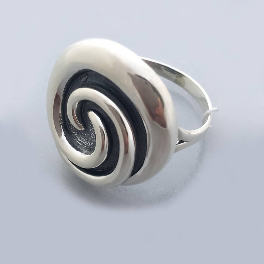 

Серебряное кольцо БР-0061521