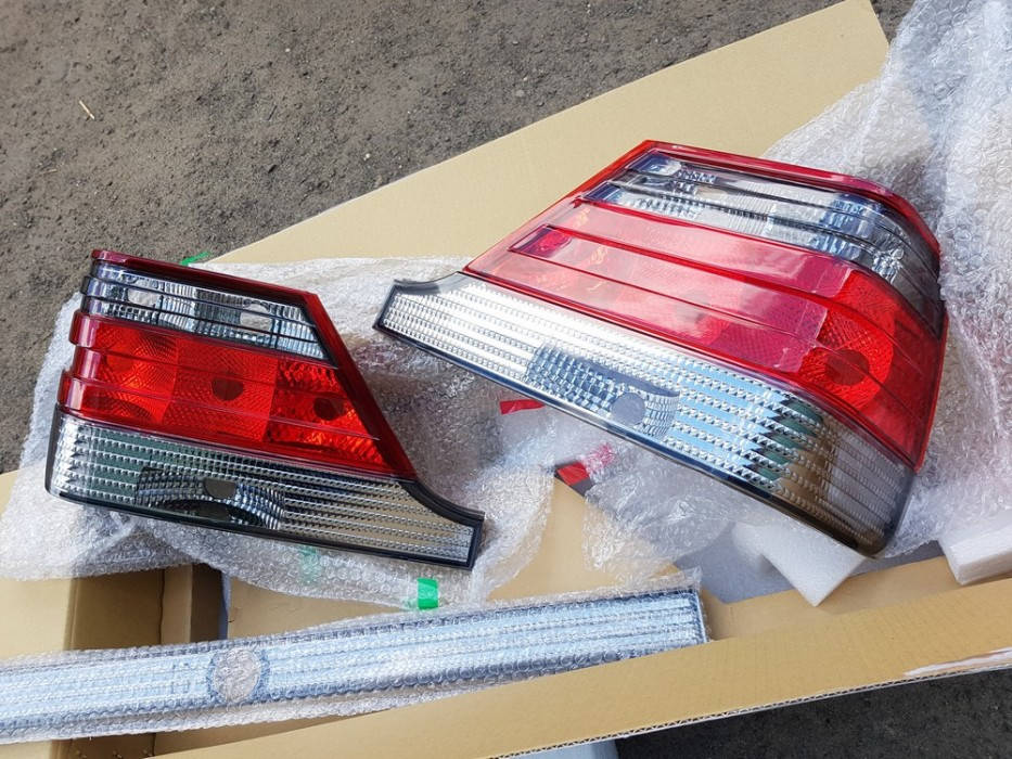 

Задние фонари Mercedes W140 тонированные