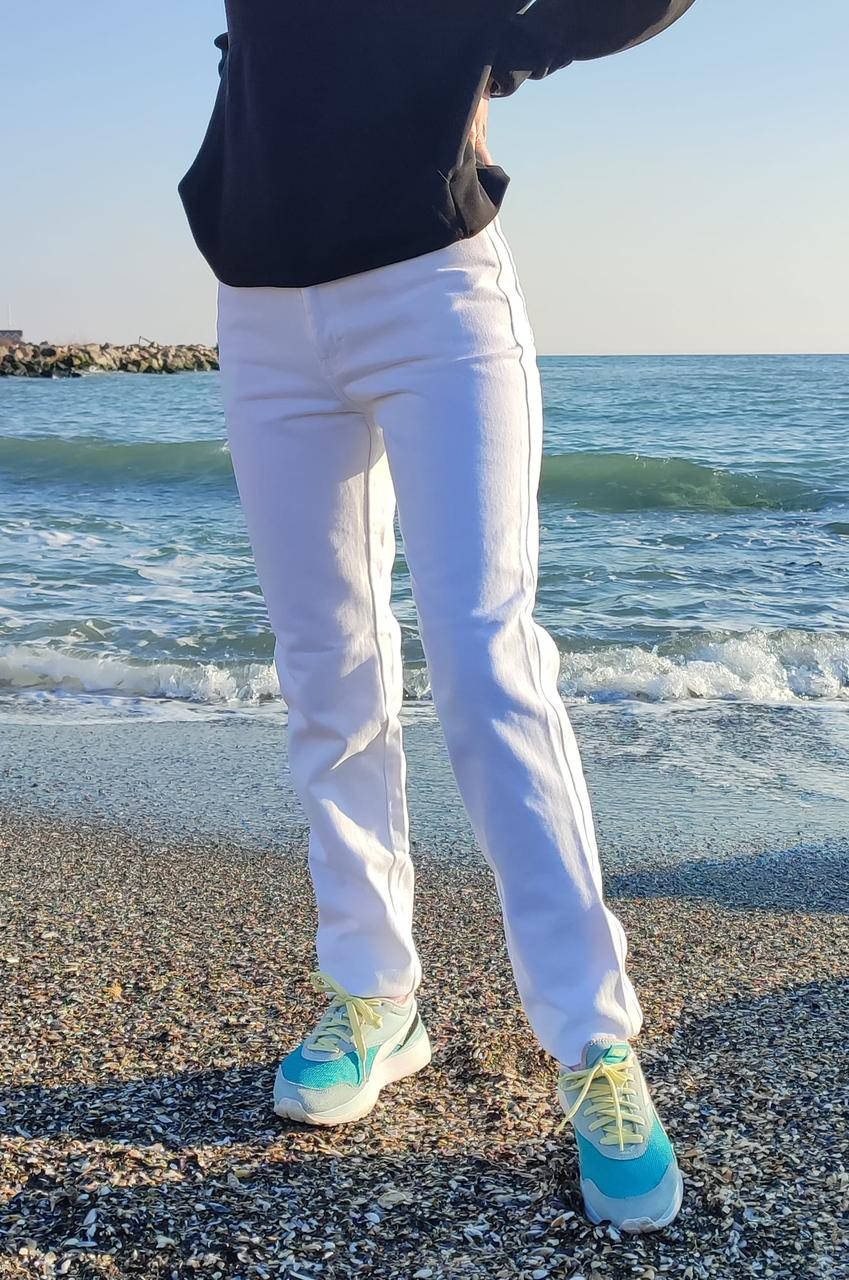 

Джинсы женские белые 143515M