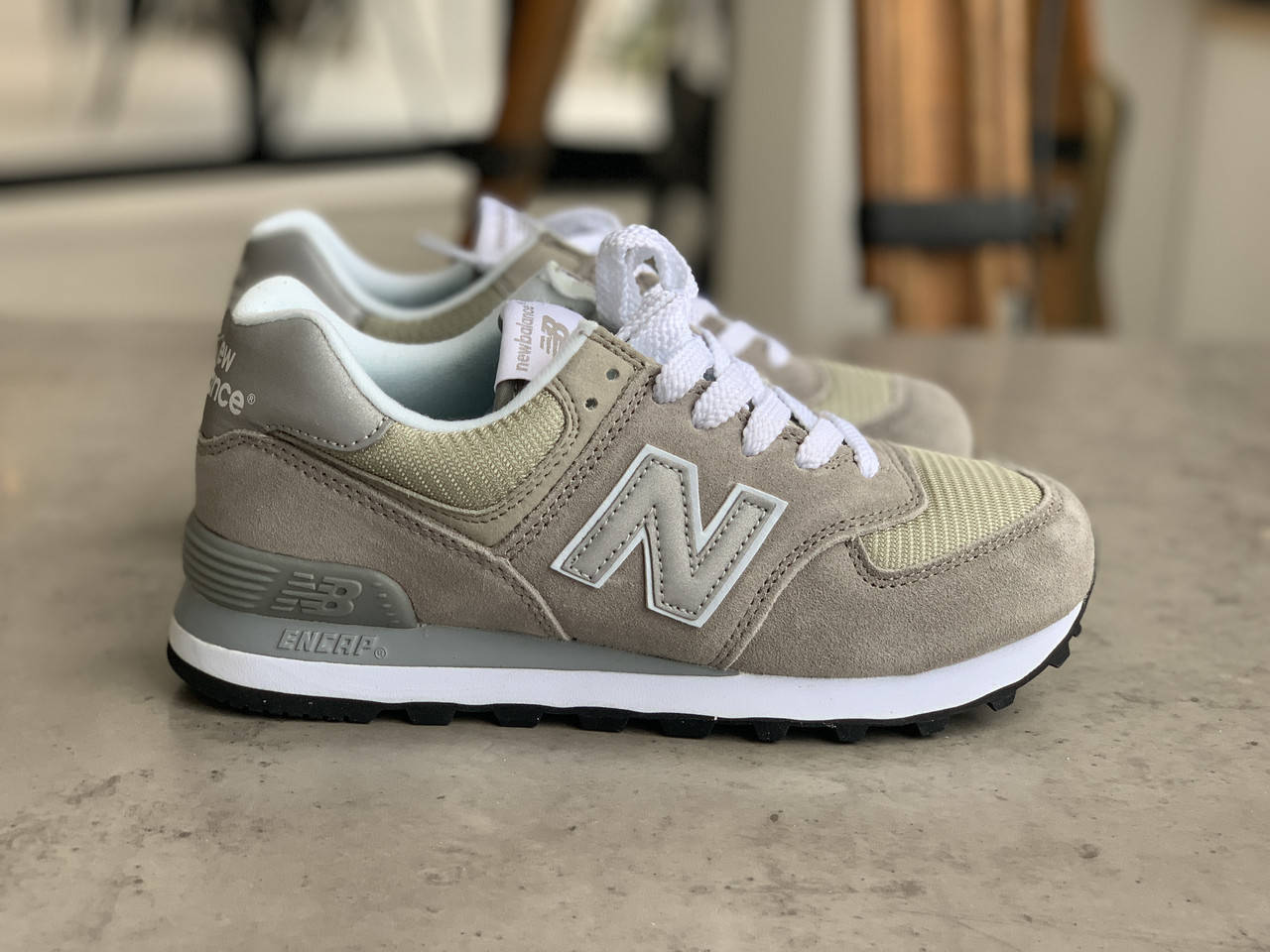 

Женские коричневые кроссовки New Balance 574 Нью Беланс 574 40, Кофе с молоком
