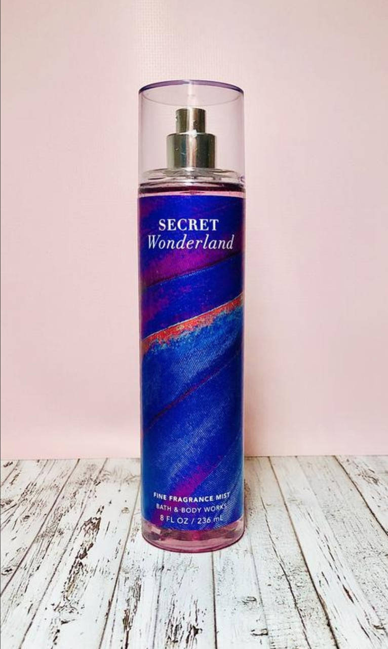 

Парфюмированный спрей Bath and Body Work Secret Wonderland
