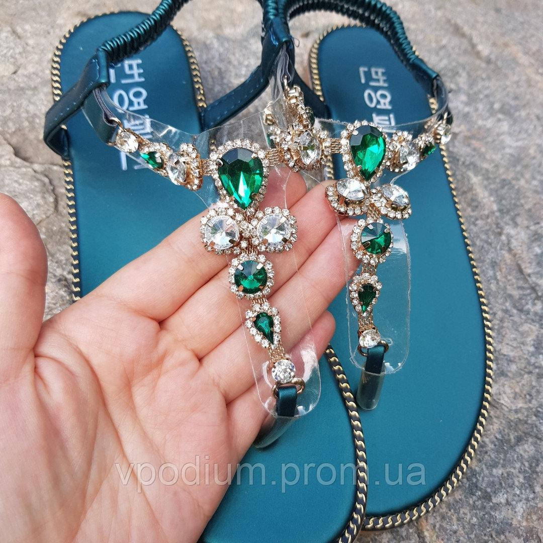 

Босоножки с камнями. 37