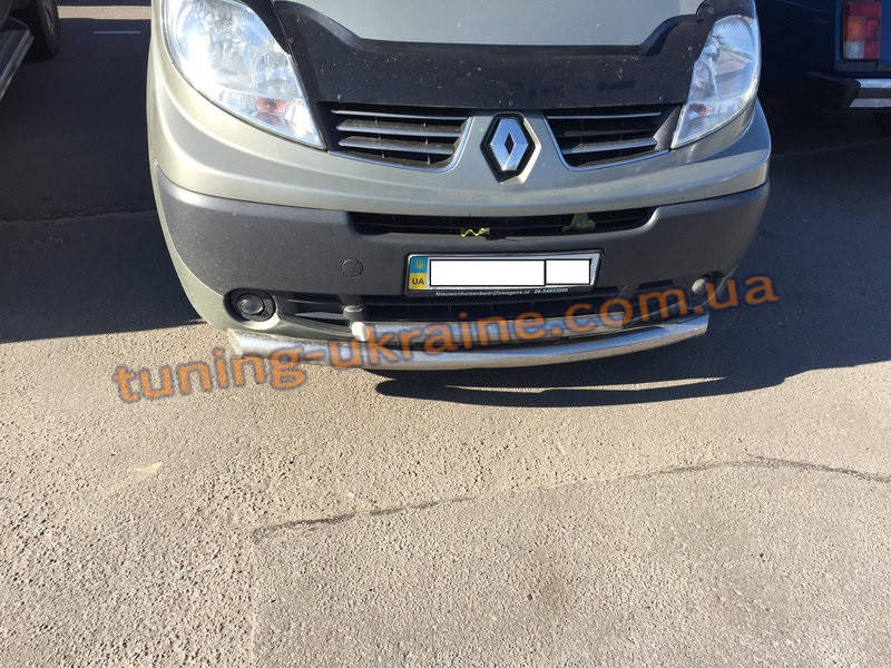 

Кенгурятник передний радиус двойная труба нержавейка на Renault Trafic 2001-2014