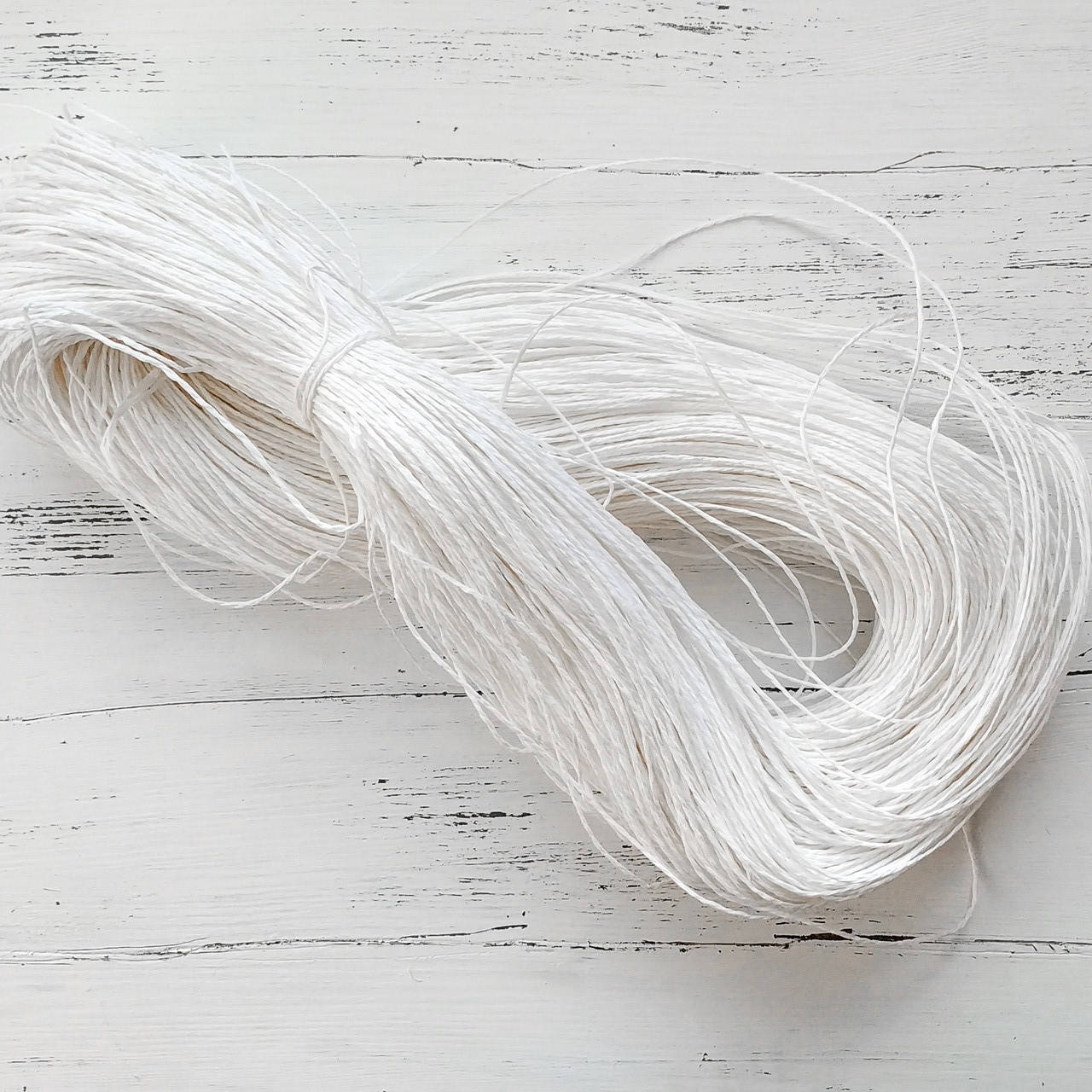 

Рафия соломка для вязания шляп, сумок белый