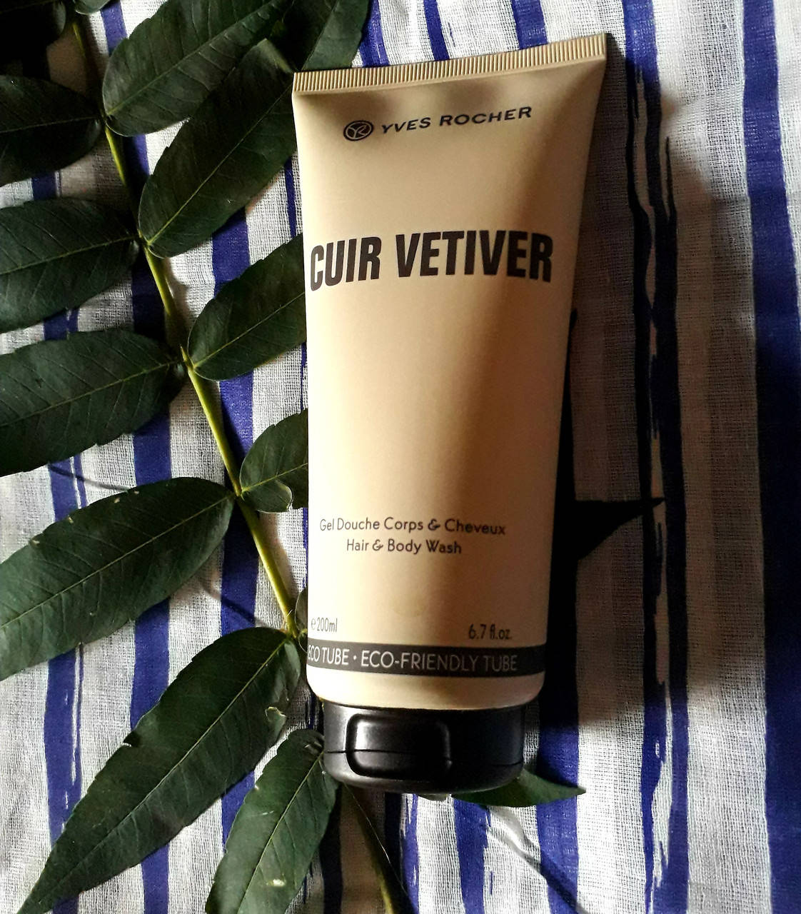 

Парфюмированный Гель для Тела и Волос Cuir Vetiver - Кюр Ветивер, 200 мл Ив Роше
