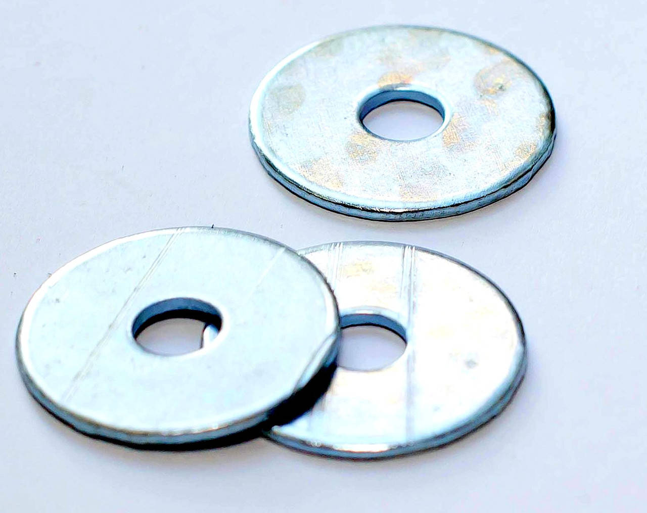 

Шайба плоская 4х9х0.8