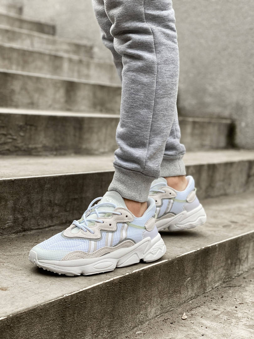 

Кроссовки Adidas Ozweego 39