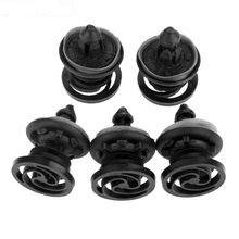 

Клипса обшивки двери VW Golf 6 7L6868243 Volkswagen