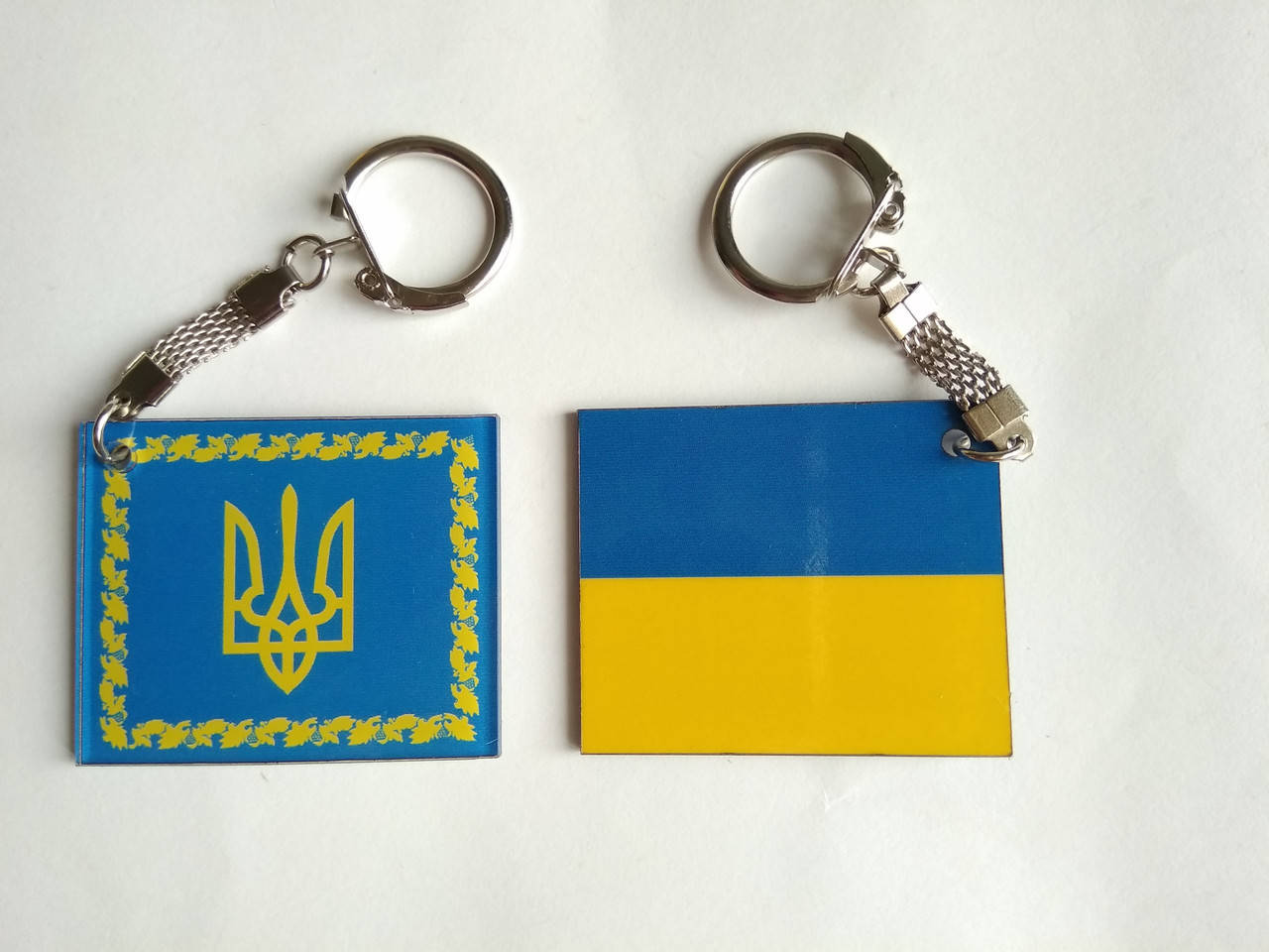 

Брелок Украина двухсторонний