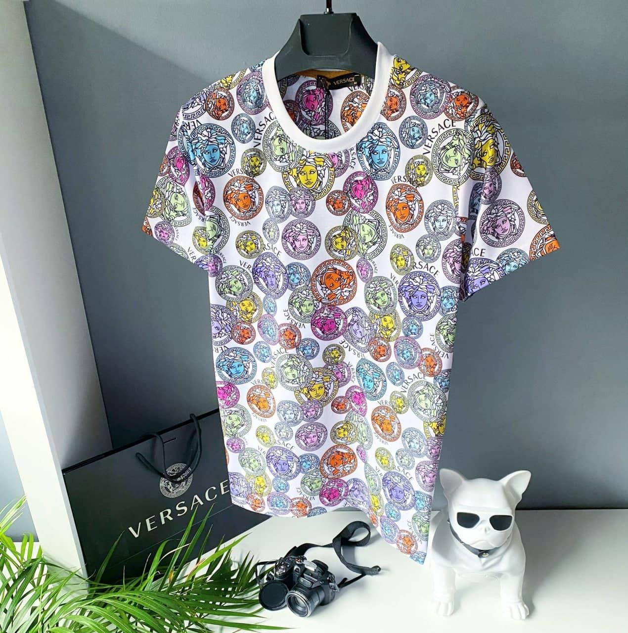 

Футболка мужская белая с логотипом бренда Versace разноцветная XXL