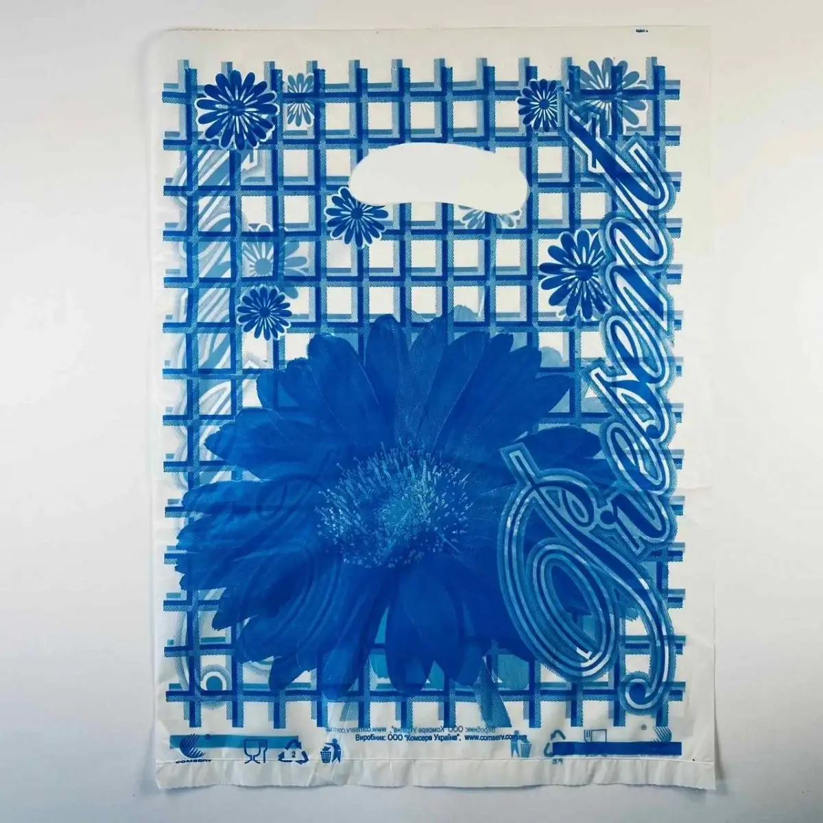 

Пакет Розы врезная ручка (100шт. упак.) (30 упаковок/мешок)