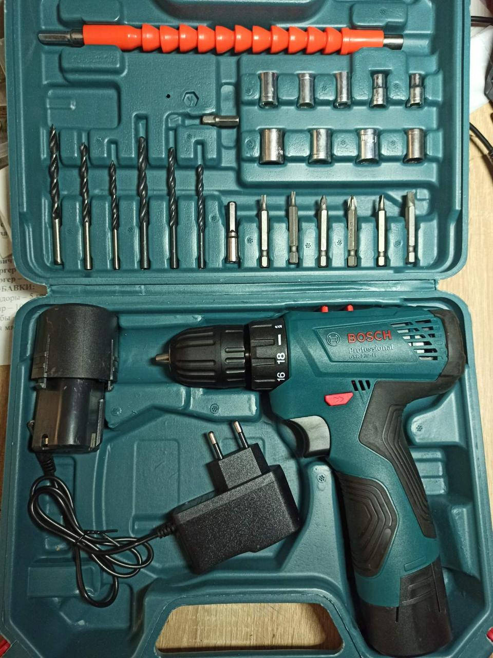 

Шуруповерт Bosch GSR 120-Li 24В 2Ач Li-Ion с набором инструментов ()