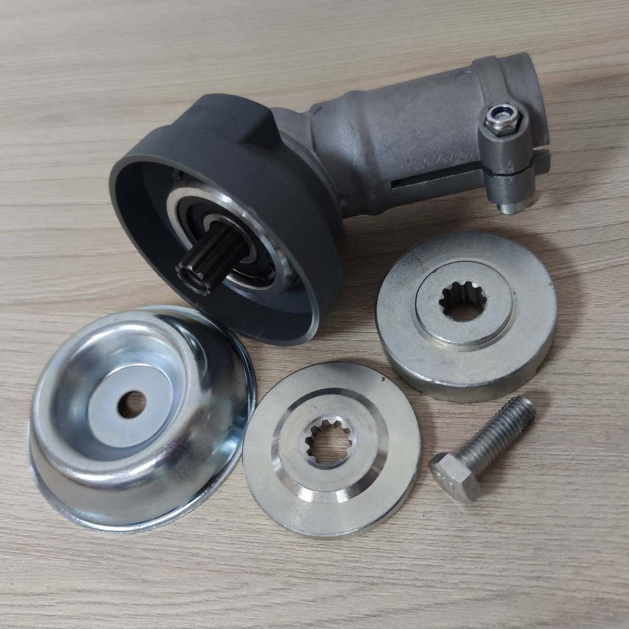 

Нижний редуктор для Oleo-Mac Sparta 25,250Т,EFCO Stark 25.WINZOR