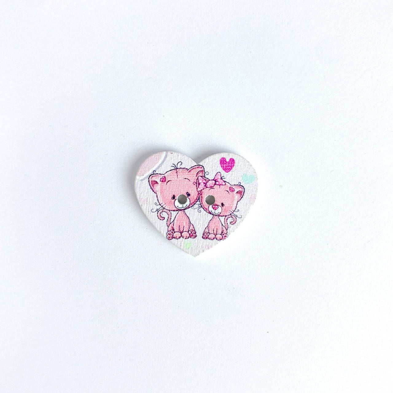 

Пуговица декоративная сердце с котиками, дерево.