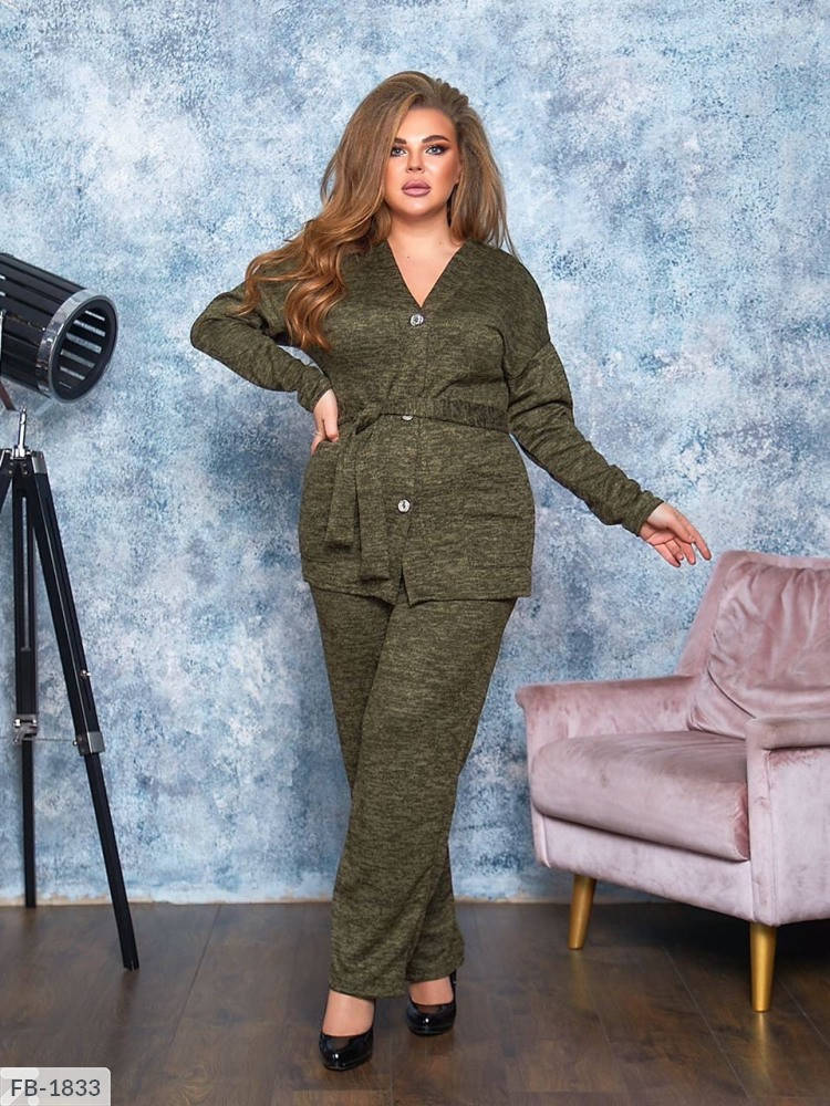 

Женский ангоровый костюм цвет хаки SKL92-355197