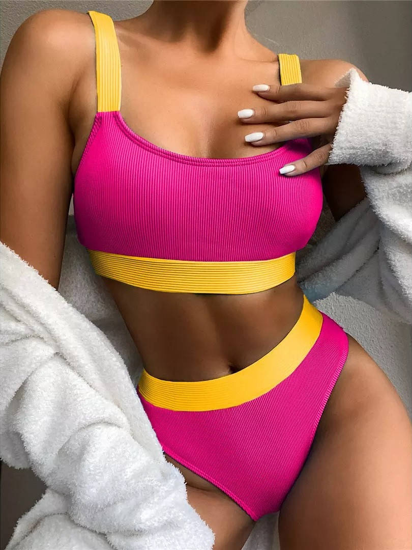 

Женский раздельный купальник с завышенной талией малиновый в рубчик Sport Chic