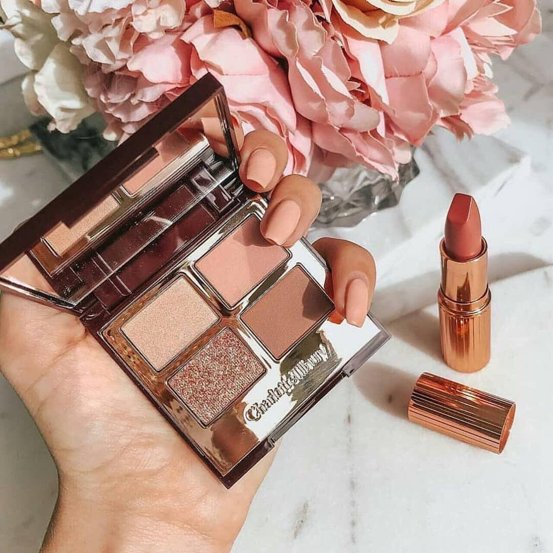 

Тени для век CharlotteTilbury Luxury Palette Pillow Talk