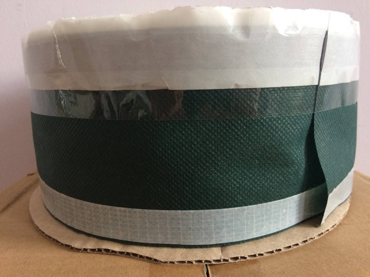 

Наружная гидроизоляционная оконная лента ЕН 100мм * 25м рулон