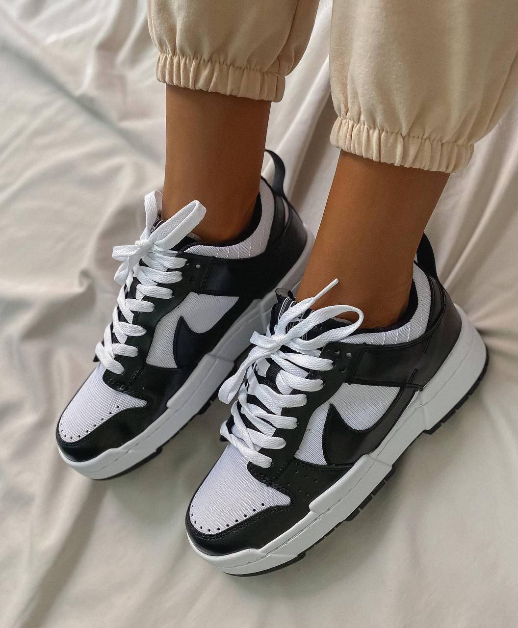 

Nike Dunk Disrupt Black White