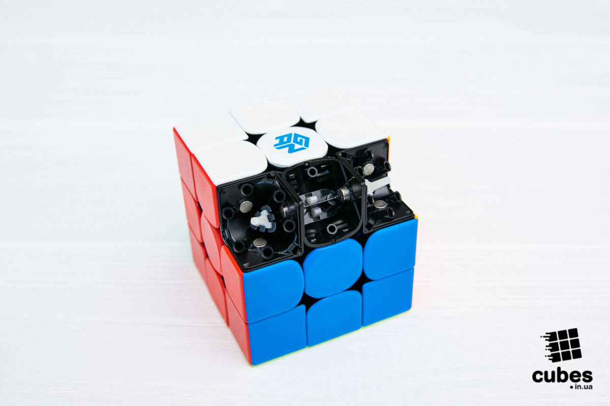 

Кубик GAN 356 RS Magnetic (от cubes.in.ua), Разные цвета