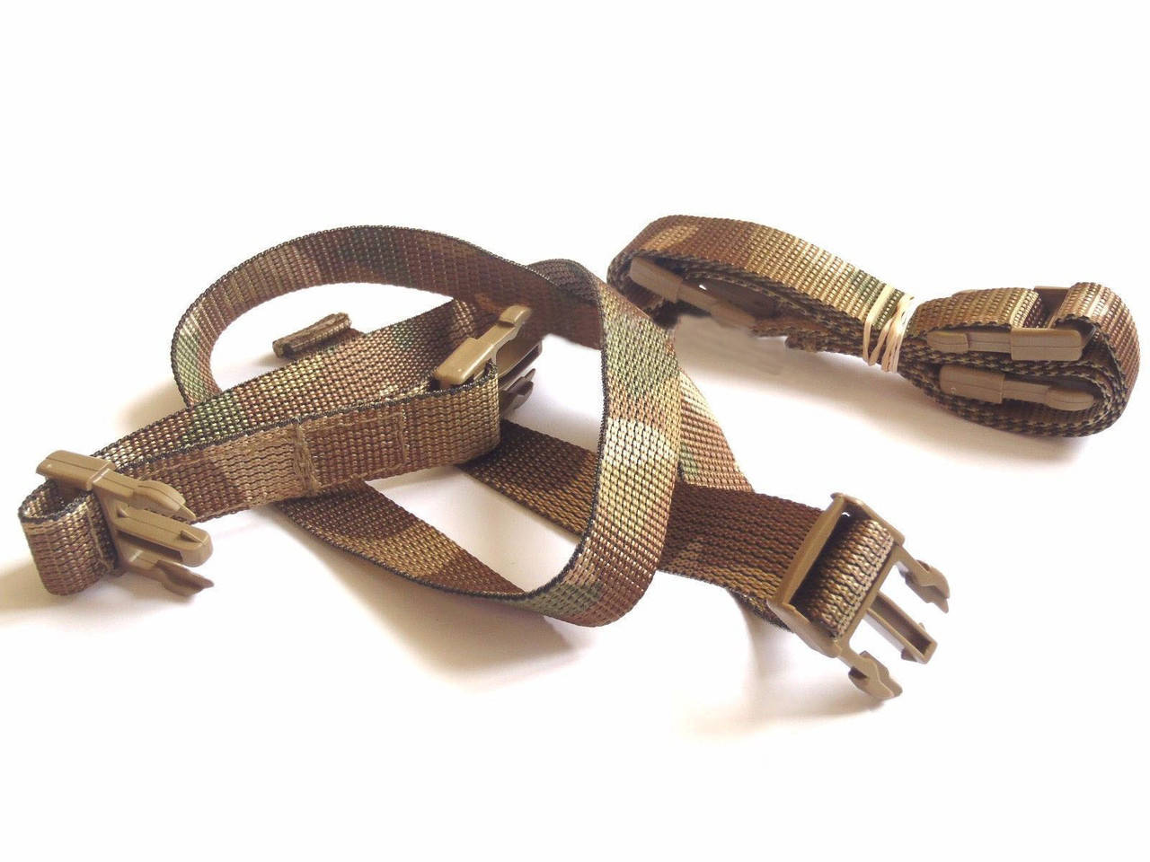 

Комплект строп-фиксаторов для крепления боковых карманов Bergen, MTP. Великобритания, оригинал.