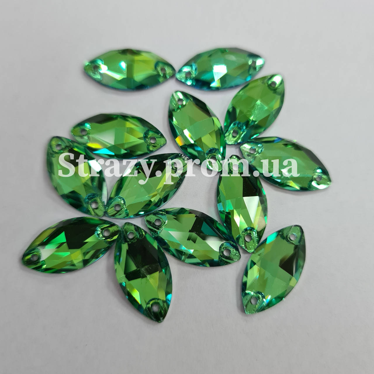 

Стразы пришивные LUX Маркиз 9*18мм. Peridot