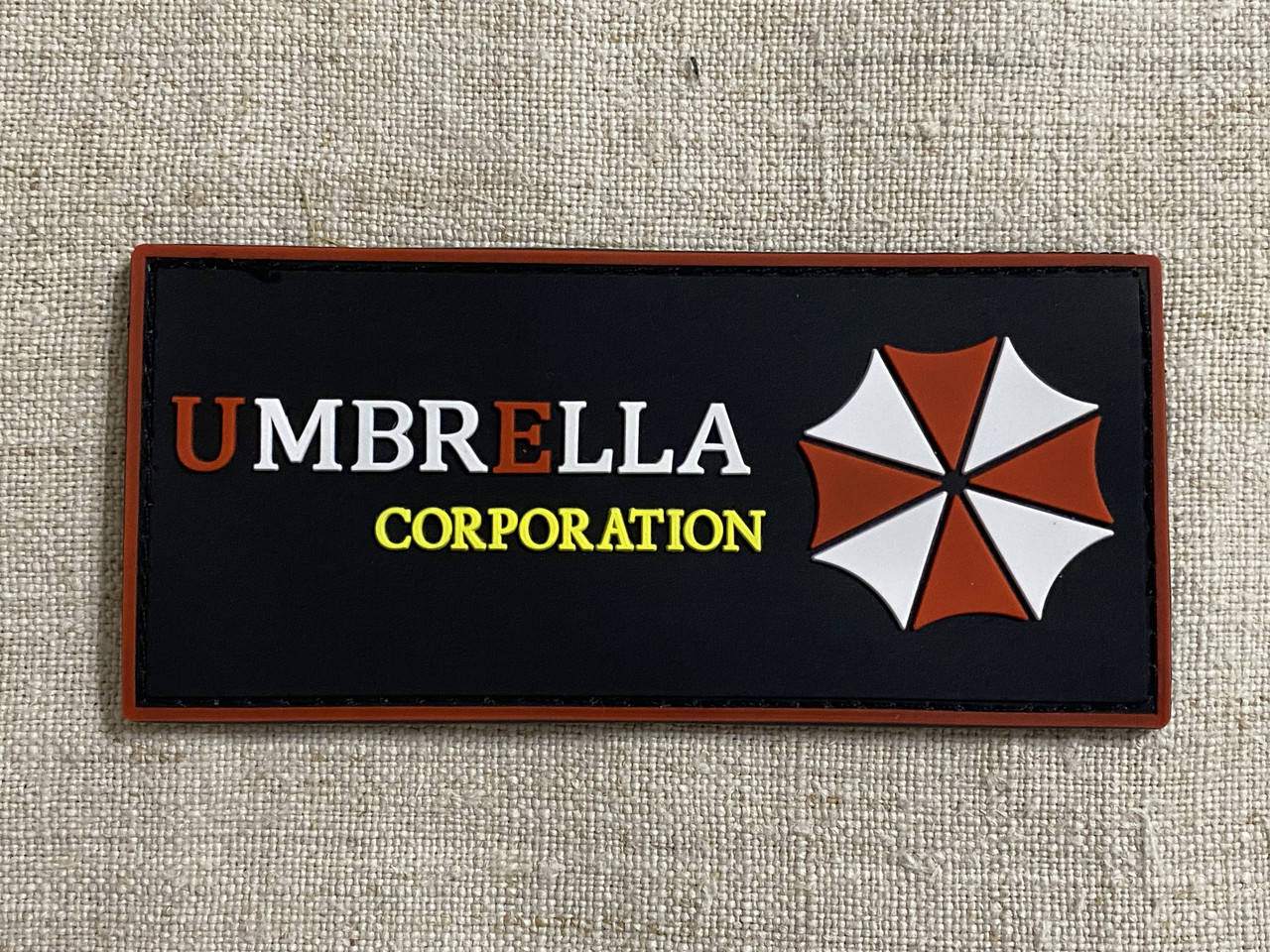 

Нашивка Umbrella Corporation 50х110 мм