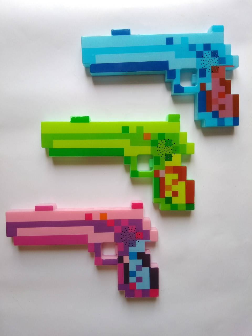 

Пистолет Майнкрафт со звуковыми и световыми эффектами, Разные цвета