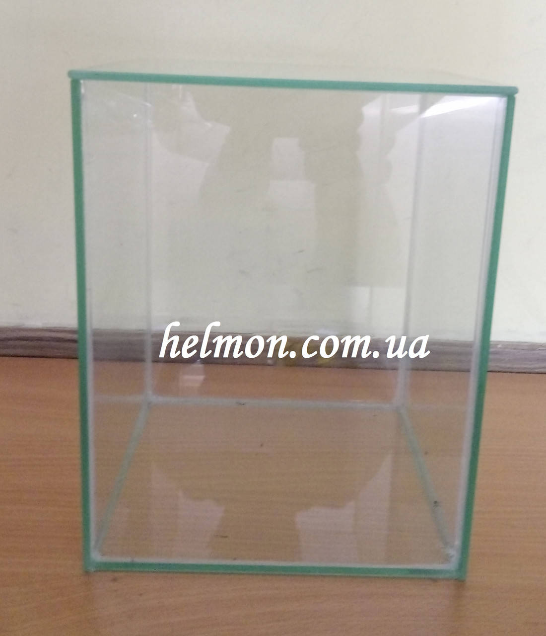

Аквариум Куб 10 л (20*20*25)