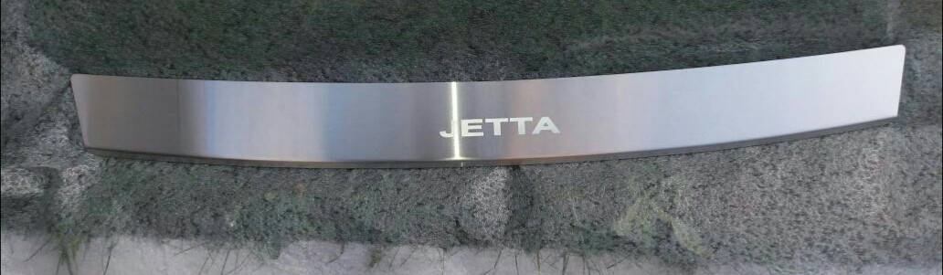 

Накладка на бампер с загибом Volkswagen Jetta VI 2010-2014