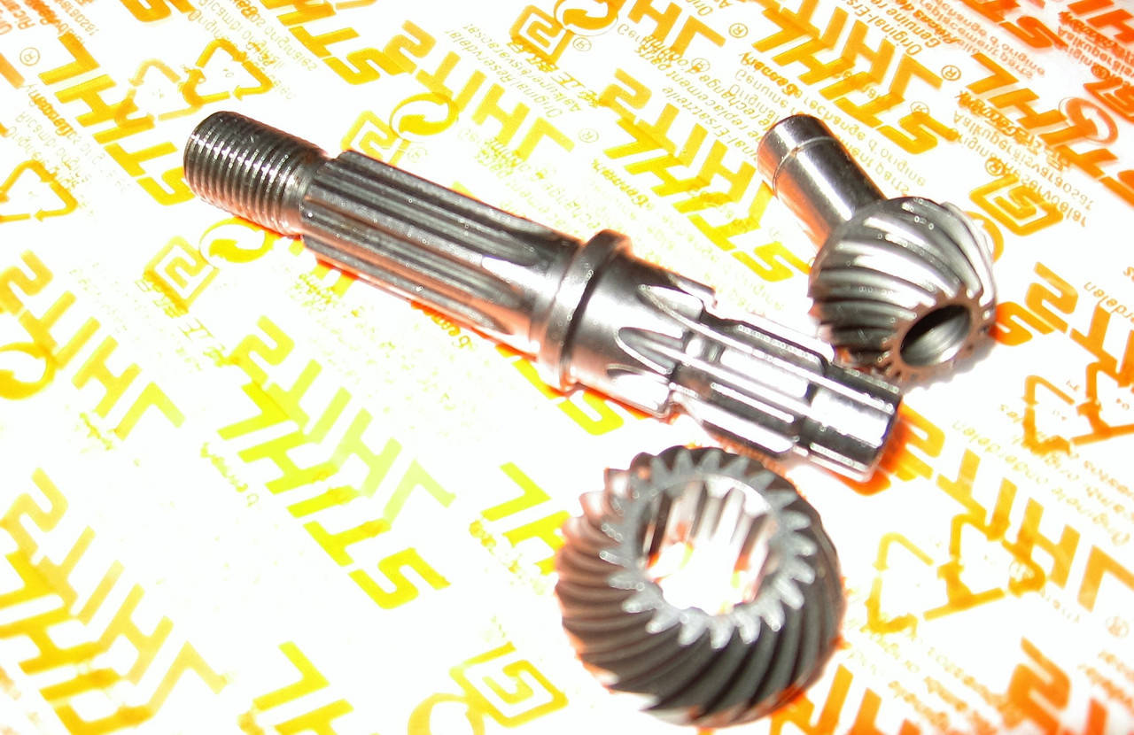 

Набор шестерен Stihl FS 87 90 100 120 130 41446407300 41306420601 41306407301