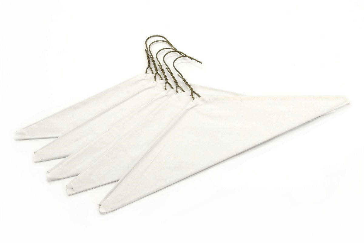 

Вешалка для одежды A-PLUS "Caped Hanger" 40.6 см (2197)