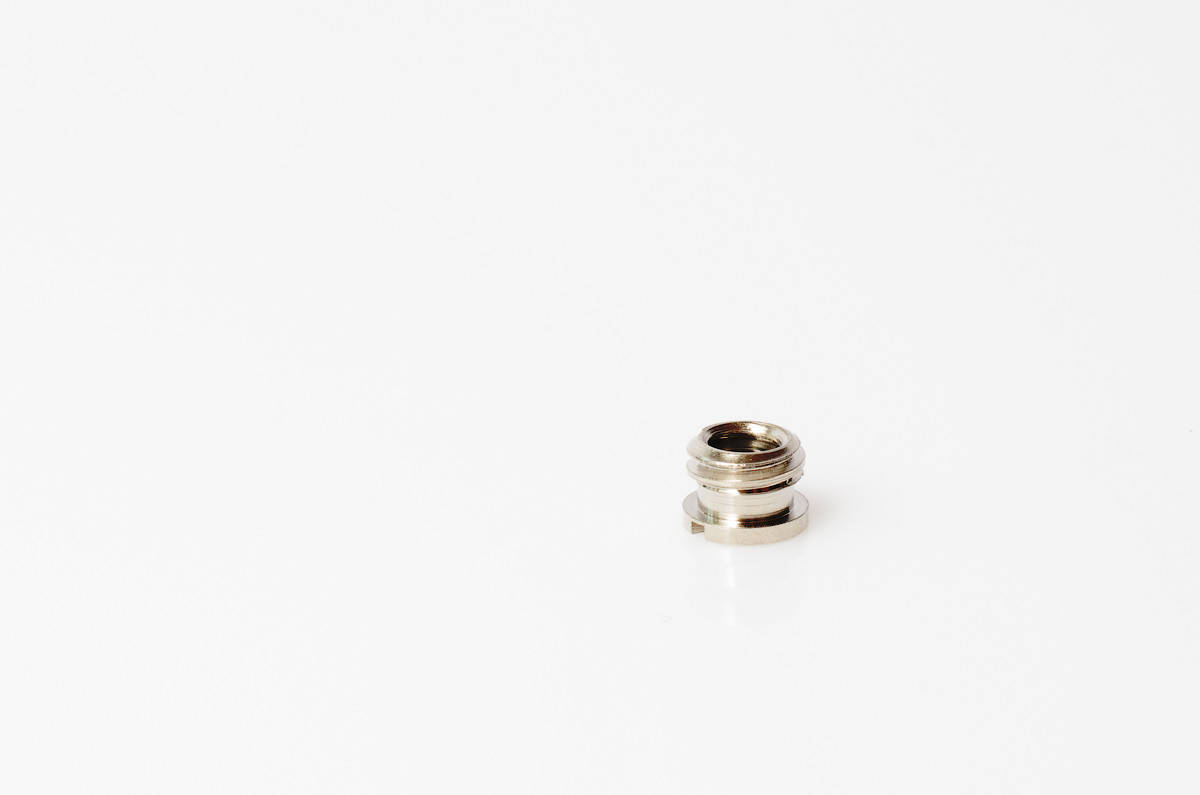 

Адаптер резьбовой Ynniwa 1/4" (внутр. резьба) на 3/8" (наружн. резьба)