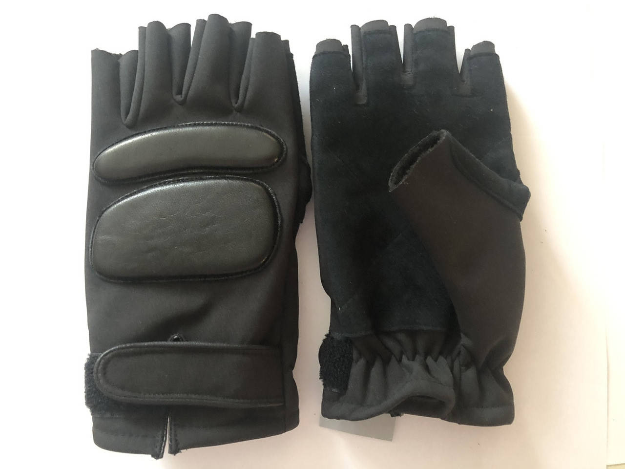 

Тактические перчатки с обрезными пальцами спецназ