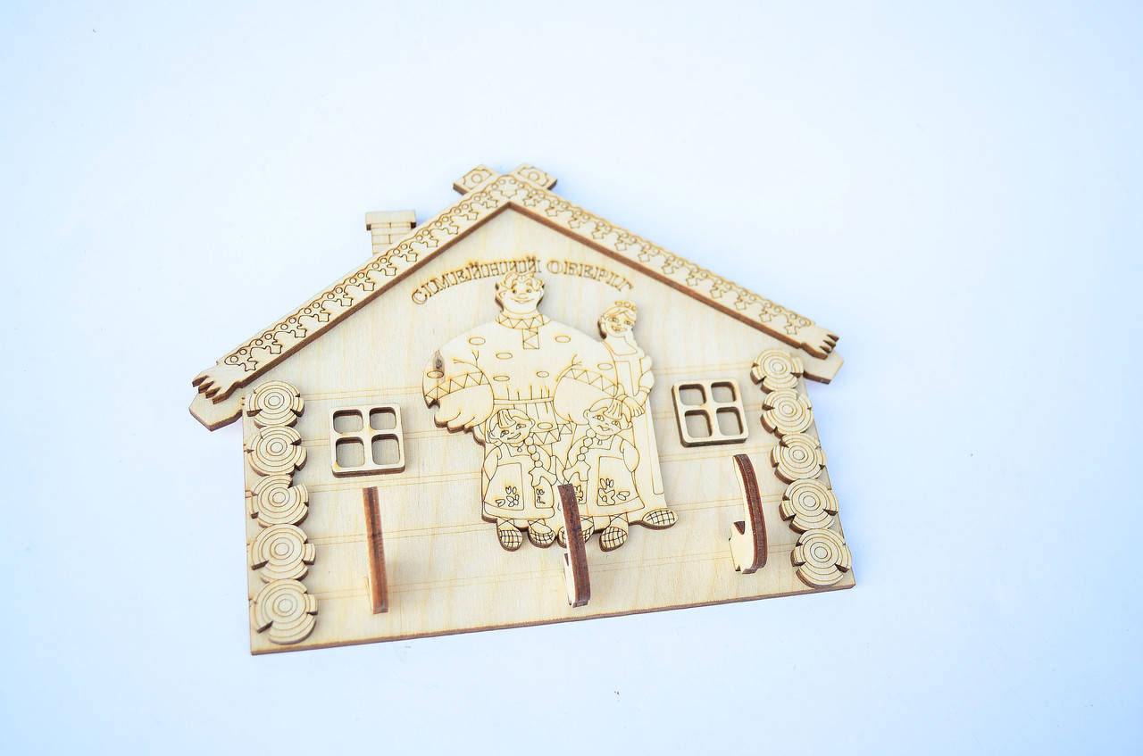 

Ключниця, оберіг деревяний "Сімейний оберіг"